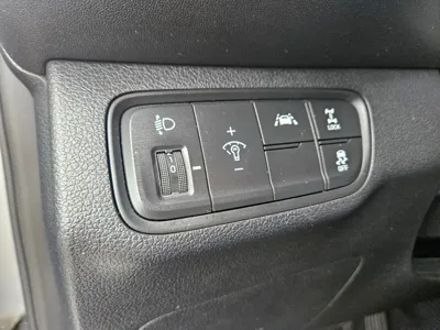 Hyundai Santafe 2020, 142900 км, за 10994.02 USD - фото 9