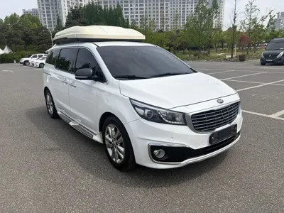 Kia Canival 2017, 94849 км, за 8923.86 USD