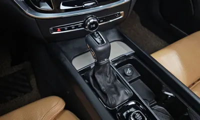 Volvo S60 2020, 34863 км, за 18434.09 USD - фото 9