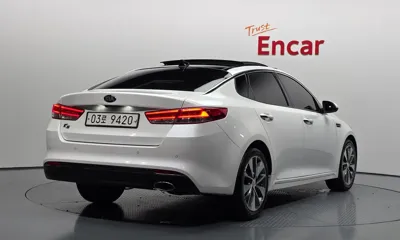 Kia K5 2018, 106839 км, за 6277.1 USD