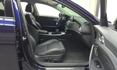 Kia Stinger 2021, 44073 км, за 17811.86 USD - фото 25