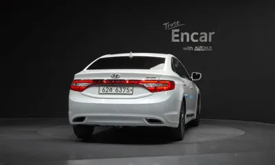 Hyundai Grandeur 2014, 97959 км, за 4304.63 USD
