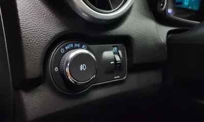 ChevroletGMDaewoo Trax 2015, 79619 км, за 3105.38 USD - фото 19