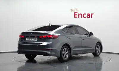 Hyundai Avante 2016, 103847 км, за 4891.6 USD