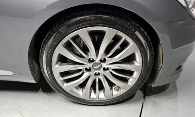 Hyundai Genesis 2016, 213848 км, за 4065.31 USD