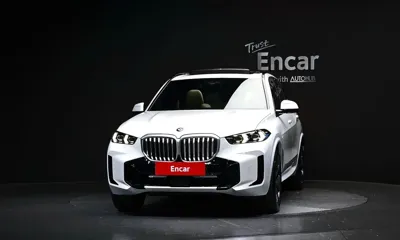 BMW X5 2025, 4087 км, за 81107.53 USD