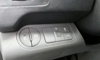 Hyundai Starex 2017, 162488 км, за 6511.45 USD - фото 16
