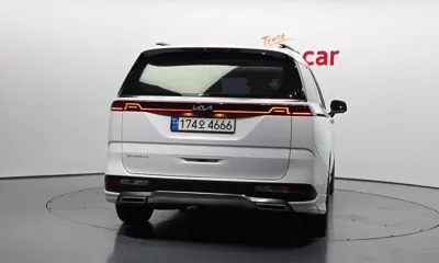 Kia Canival 2023, 60900 км, за 21946.08 USD