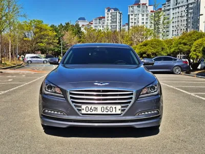 Hyundai Genesis 2016, 209965 км, за 4398.06 USD