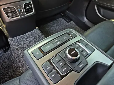 Hyundai Genesis 2016, 209965 км, за 4398.06 USD - фото 17