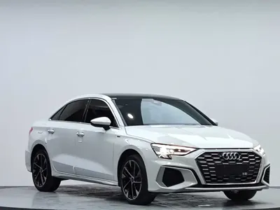 Audi A3 2022, 10800 км, за 23904.58 USD