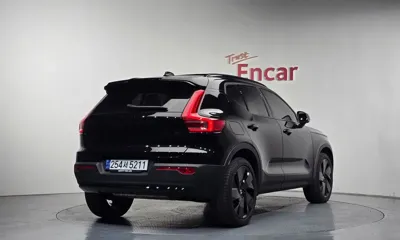 Volvo XC40 2025, 14489 км, за 28537.99 USD