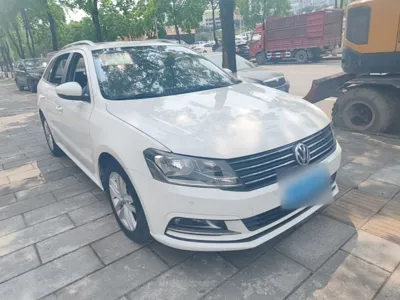 Volkswagen Gran Lavida 2017, 110300 км, за 7269 USD