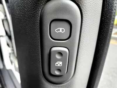 Kia Canival 2011, 121030 км, за 3216.49 USD - фото 14