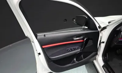 BMW 1-Series 2017, 136746 км, за 8469.06 USD - фото 24