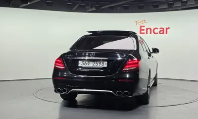 Mercedes-Benz E-Class 2019, 127427 км, за 24937.64 USD