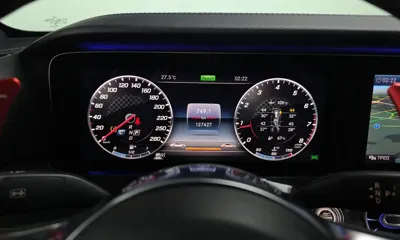 Mercedes-Benz E-Class 2019, 127427 км, за 24937.64 USD - фото 8