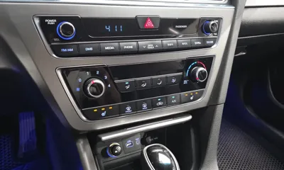 Hyundai Sonata 2015, 65595 км, за 5407.17 USD - фото 15