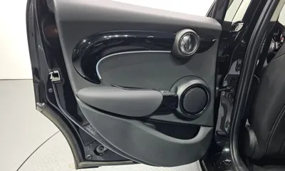 MINI Cooper 2023, 22843 км, за 17486.83 USD - фото 25