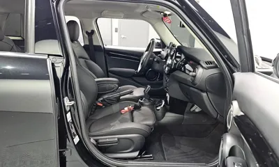 MINI Cooper 2023, 22843 км, за 17486.83 USD - фото 26