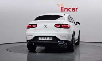 Mercedes-Benz GLC-Class 2020, 62013 км, за 26308.85 USD