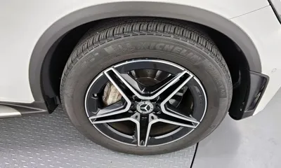 Mercedes-Benz GLC-Class 2020, 62013 км, за 26308.85 USD