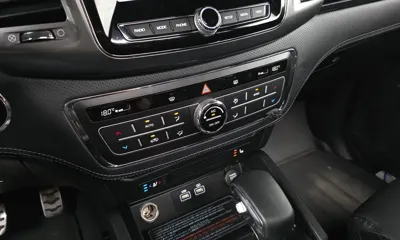 KG_Mobility_Ssangyong Rexton 2023, 38740 км, за 16865.27 USD - фото 17
