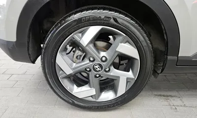 Hyundai Venue 2020, 71694 км, за 9117.94 USD