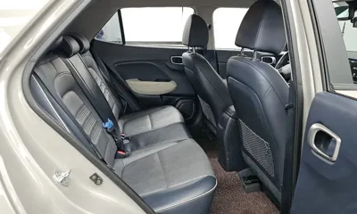 Hyundai Venue 2020, 71694 км, за 9117.94 USD - фото 12