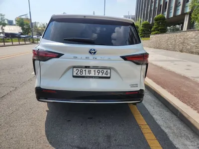 Toyota Sienna 2024, 70806 км, за 31861.47 USD
