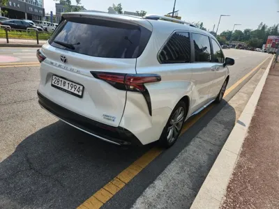 Toyota Sienna 2024, 70806 км, за 31861.47 USD
