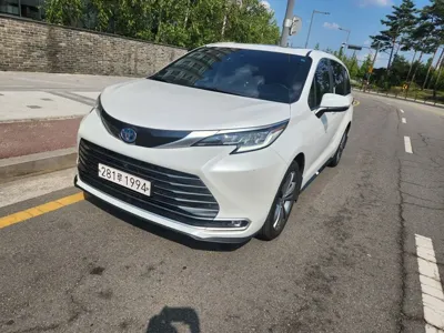Toyota Sienna 2024, 70806 км, за 31861.47 USD