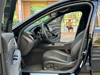 Cadillac CT5 2022, 60000 км, за 21453.38 USD - фото 7