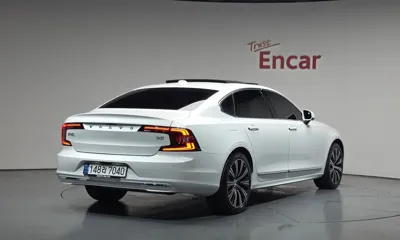 Volvo S90 2023, 40856 км, за 27035.98 USD