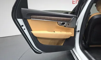 Volvo S90 2023, 40856 км, за 27035.98 USD - фото 25
