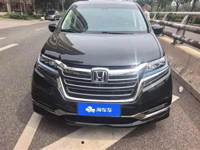 Honda Elysion 2020, 107300 км, за 22071.38 USD
