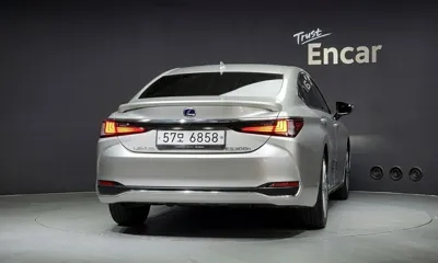 Lexus ES 2019, 36268 км, за 26913.48 USD