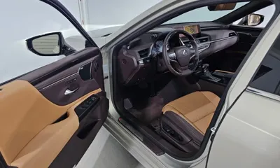 Lexus ES 2019, 36268 км, за 26913.48 USD - фото 10