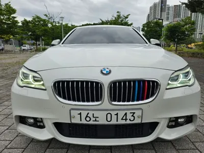 BMW 5-Series · 2016 год