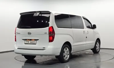 Hyundai Starex 2015, 56716 км, за 8990.23 USD