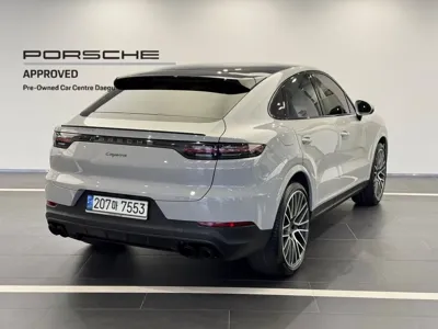 Porsche Cayenne 2023, 11990 км, за 82628.3 USD
