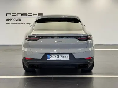 Porsche Cayenne 2023, 11990 км, за 82628.3 USD