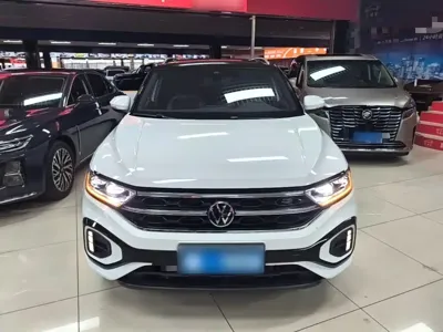 Volkswagen T-Roc 2024, 39300 км, за 13581.26 USD