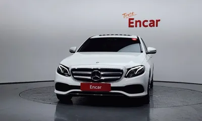 Mercedes-Benz E-Class 2018, 102898 км, за 16121.57 USD