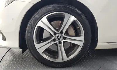 Mercedes-Benz E-Class 2018, 102898 км, за 16121.57 USD