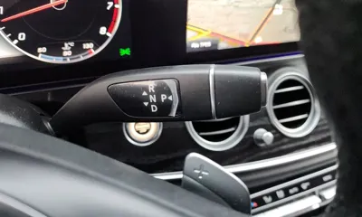 Mercedes-Benz E-Class 2018, 102898 км, за 16016.8 USD - фото 9