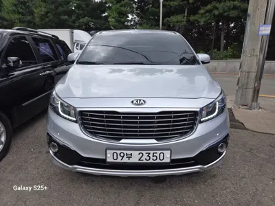 Kia Canival · 2018 год