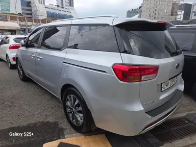 Kia Canival 2018, 129000 км, за 7166.13 USD