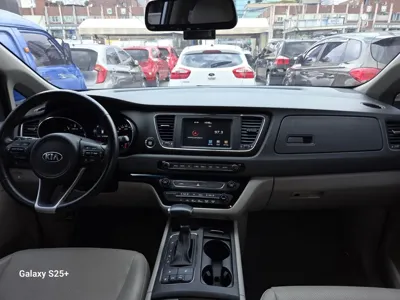Kia Canival 2018, 129000 км, за 7155.87 USD - фото 9