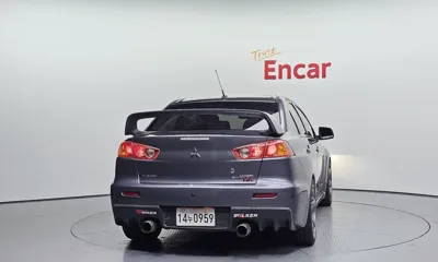 Mitsubishi Lancer Evolution 2008, 94274 км, за 12414.6 USD